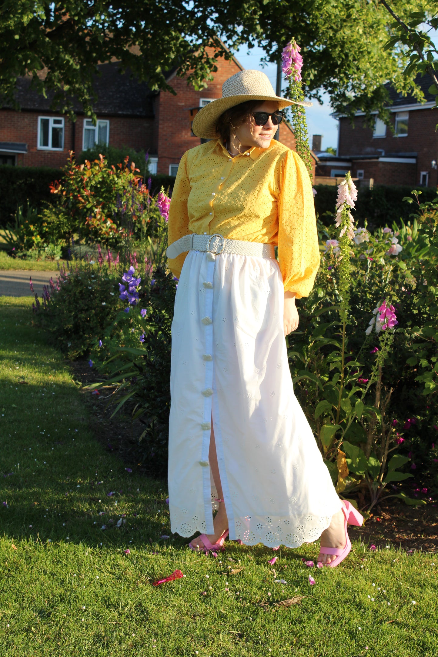 OFF-WHITE SCALLOP SKIRT