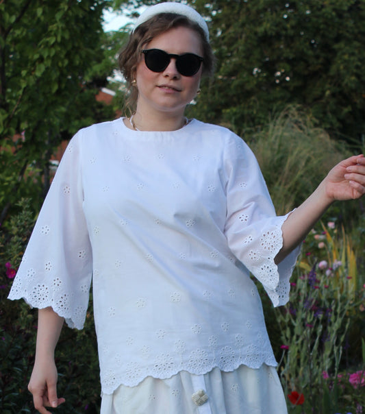 PURE COTTON SCALLOP BLOUSE