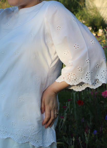 PURE COTTON SCALLOP BLOUSE