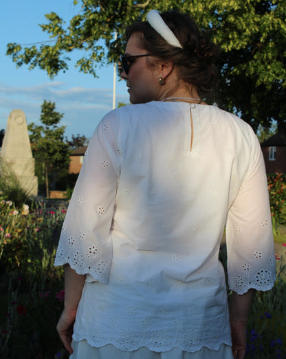 PURE COTTON SCALLOP BLOUSE